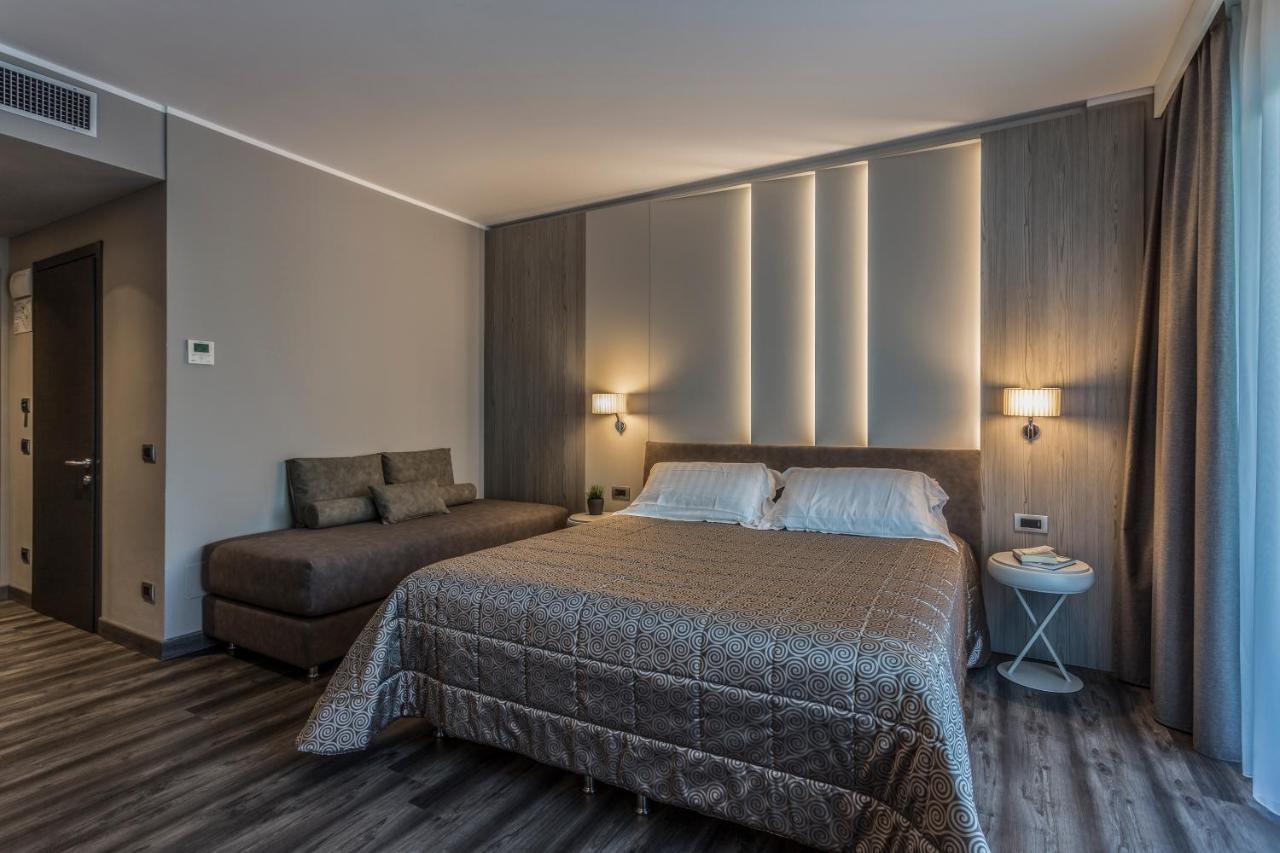 Hotel Giulietta Romeo Lazise Exterior photo
