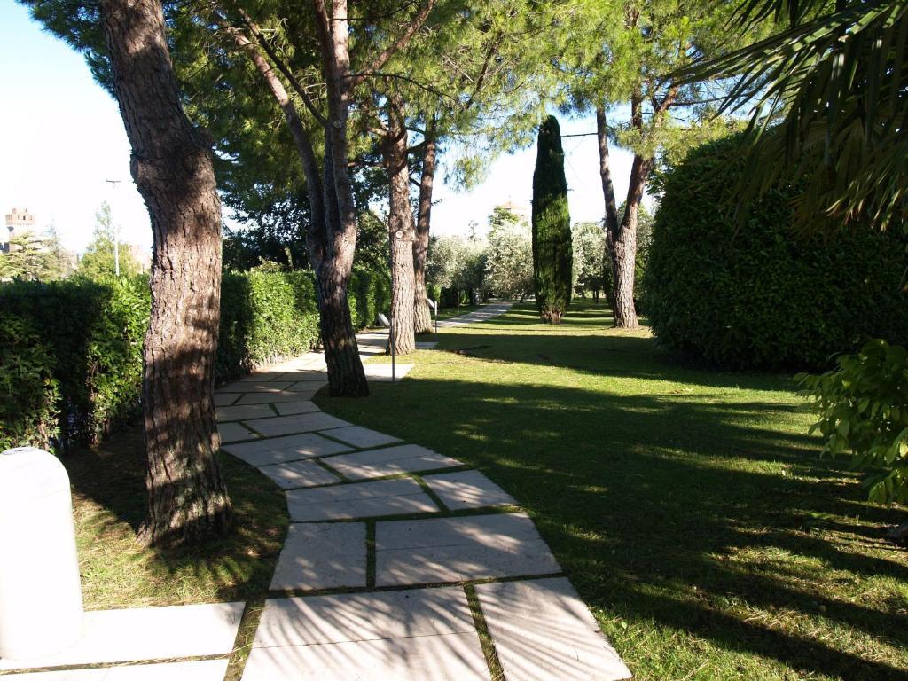 Hotel Giulietta Romeo Lazise Exterior photo