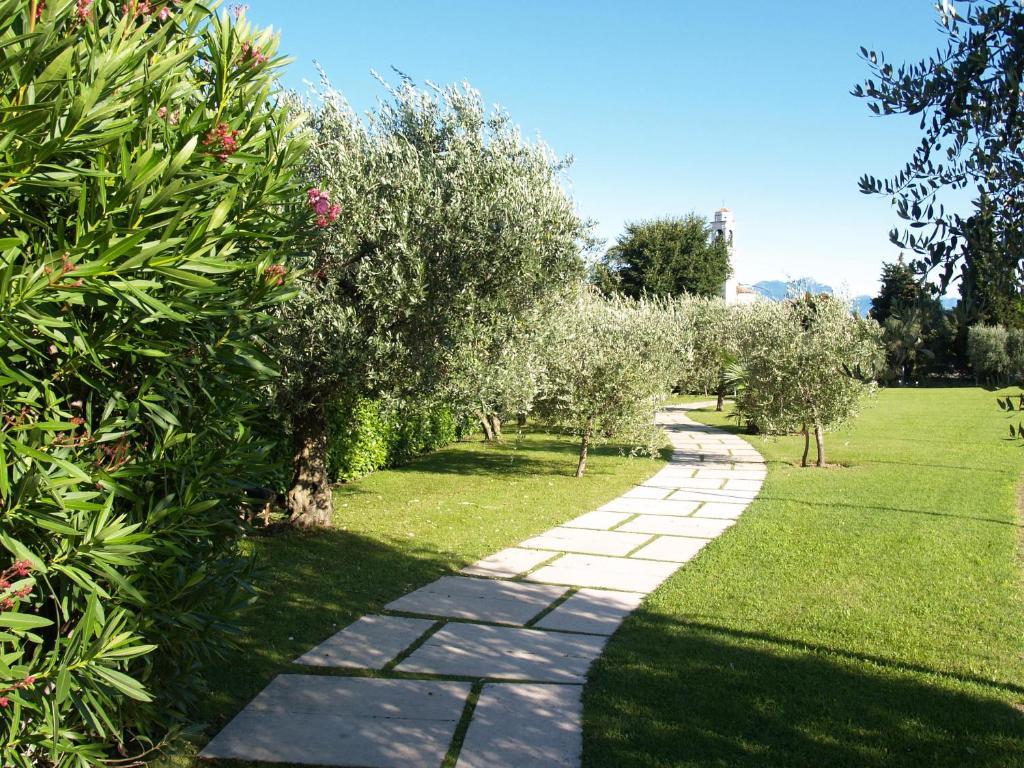 Hotel Giulietta Romeo Lazise Exterior photo