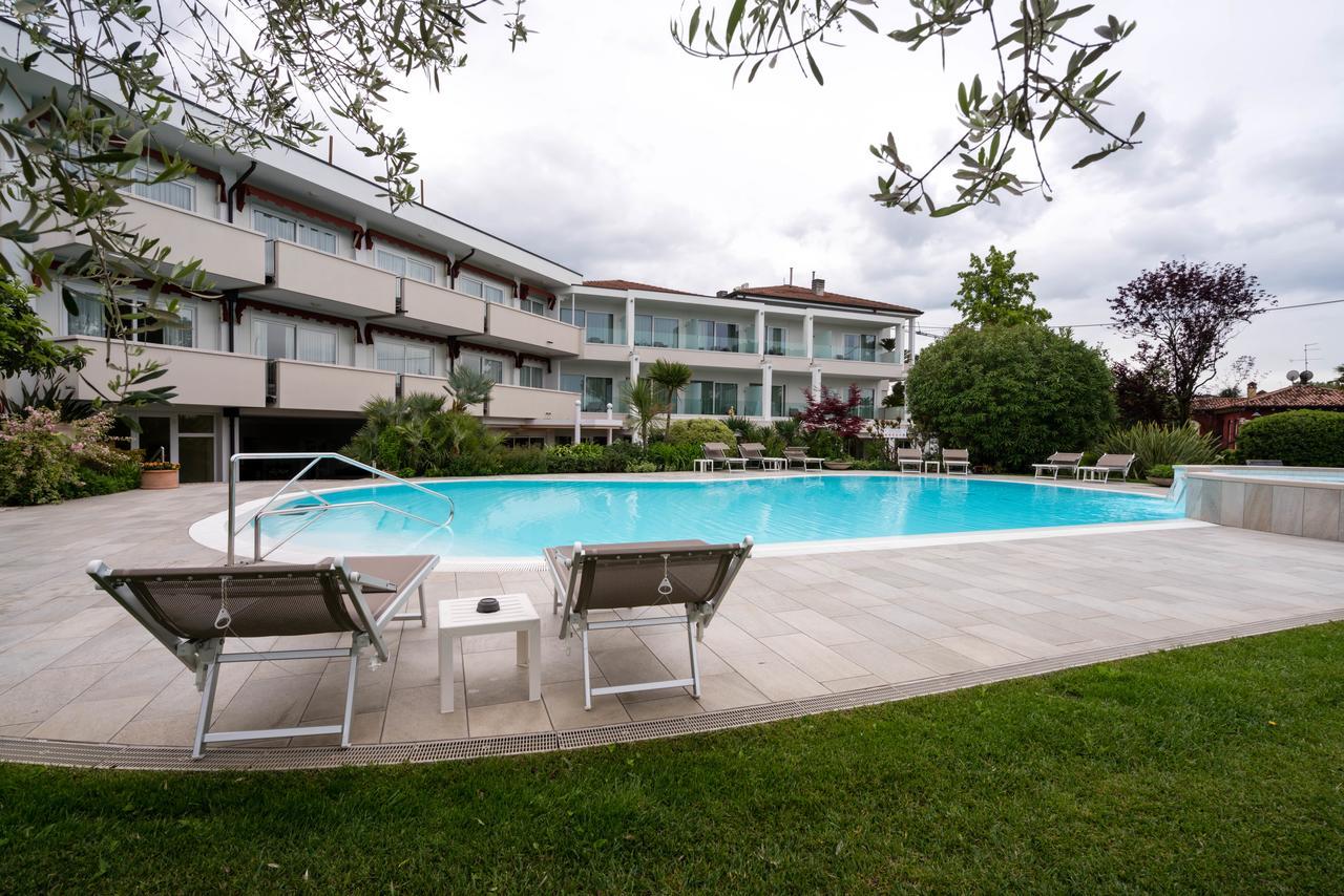 Hotel Giulietta Romeo Lazise Exterior photo